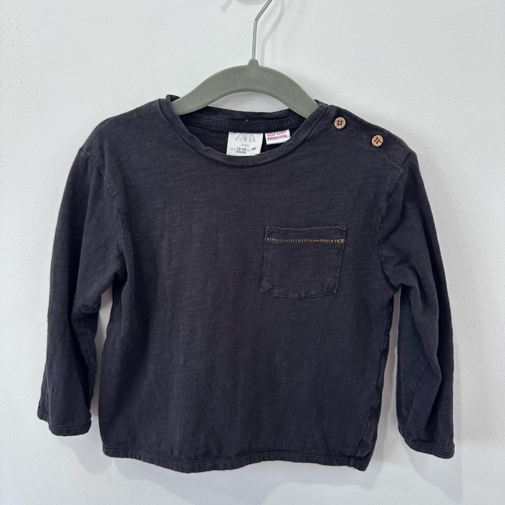 Zara Baby Black Long Sleeve Tee with Pocket on Chest - 12-18 months